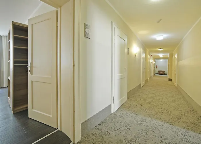 Haberstock 3*