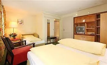 Haberstock 3*