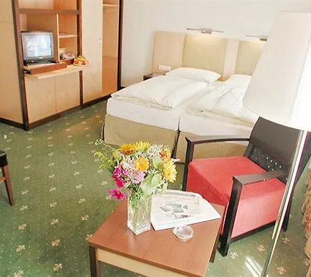 Haberstock 3*